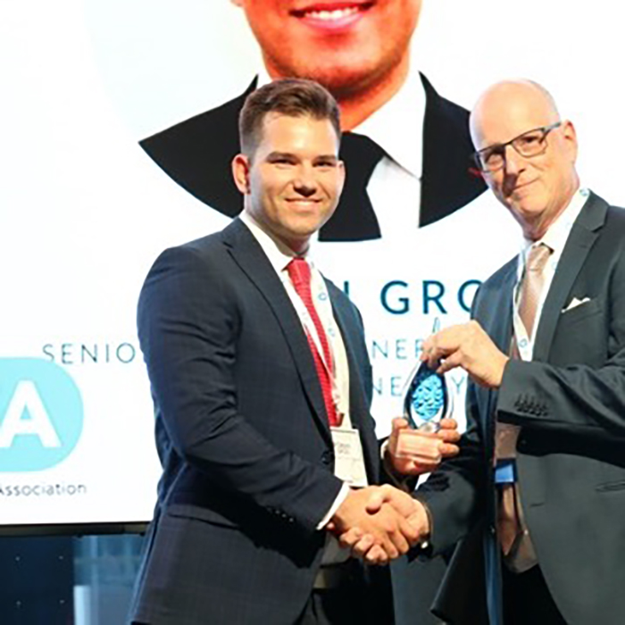 Roman Grod Receives the OEA Outstanding Employee Award
